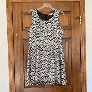 Black and White Dress. Size XL.